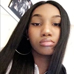 Meet your Posher, Bri